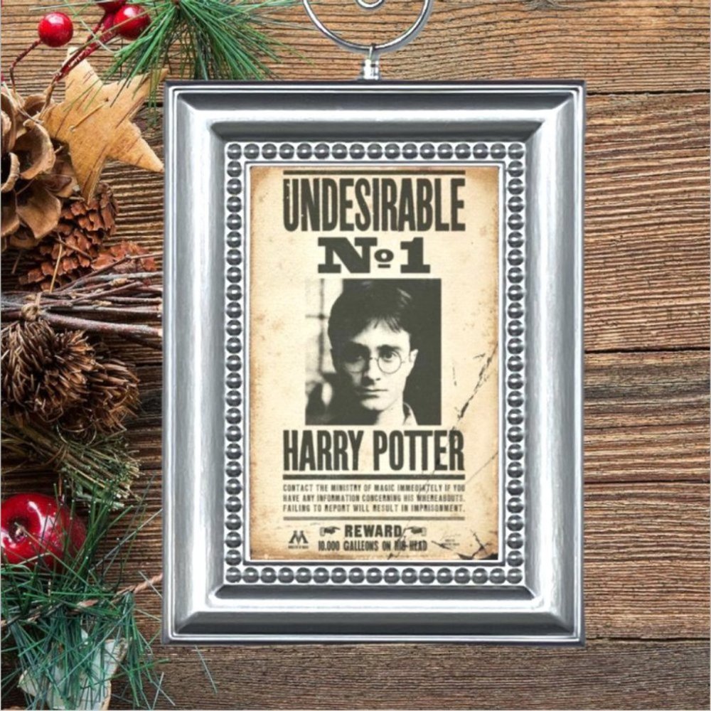 Harry Potter Undesirable No.1 Wanted Poster Christmas Tree Ornament‎